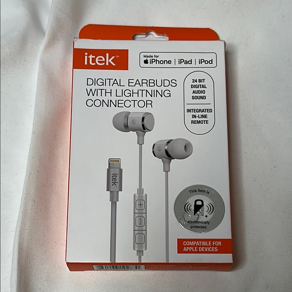Itek Digital Earbuds with Lightning Connector